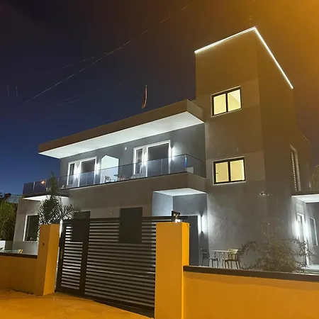 Serenita * Vlorë